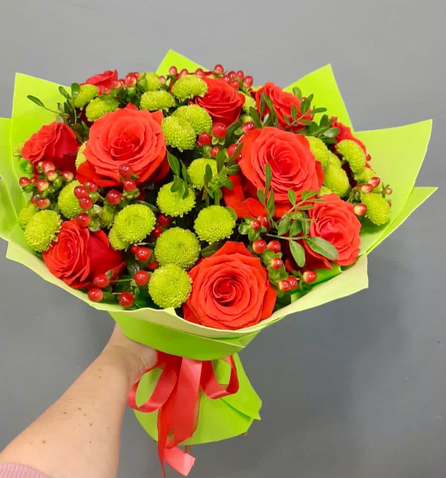 Букет цветов из: Хризантемы и Розы в Нижний Кисляй