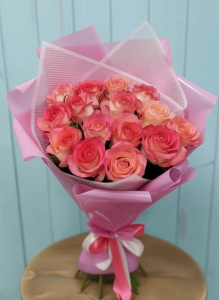 Букет 15 Розовых роз Равель в Нижний Кисляй