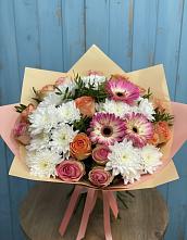 Букет цветов из:  Розы, Герберы и Хризантемы в Нижний Кисляй