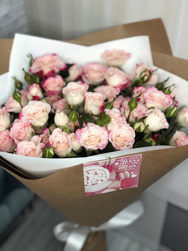 Букет цветов из: Розы в Нижний Кисляй