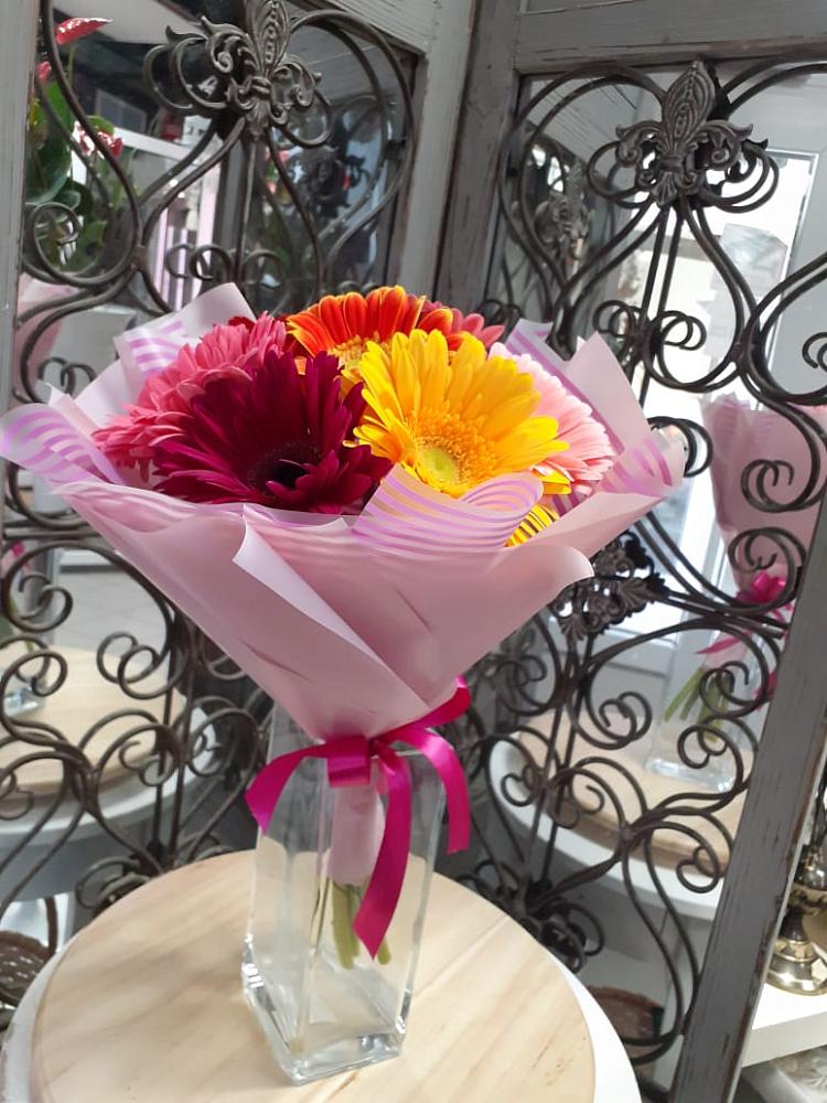 Букет цветов из: Герберы в Нижний Кисляй