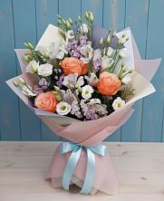 Букет цветов из:  Лизиантусы, Розы, Альстромерии и Гипсофила в Нижний Кисляй