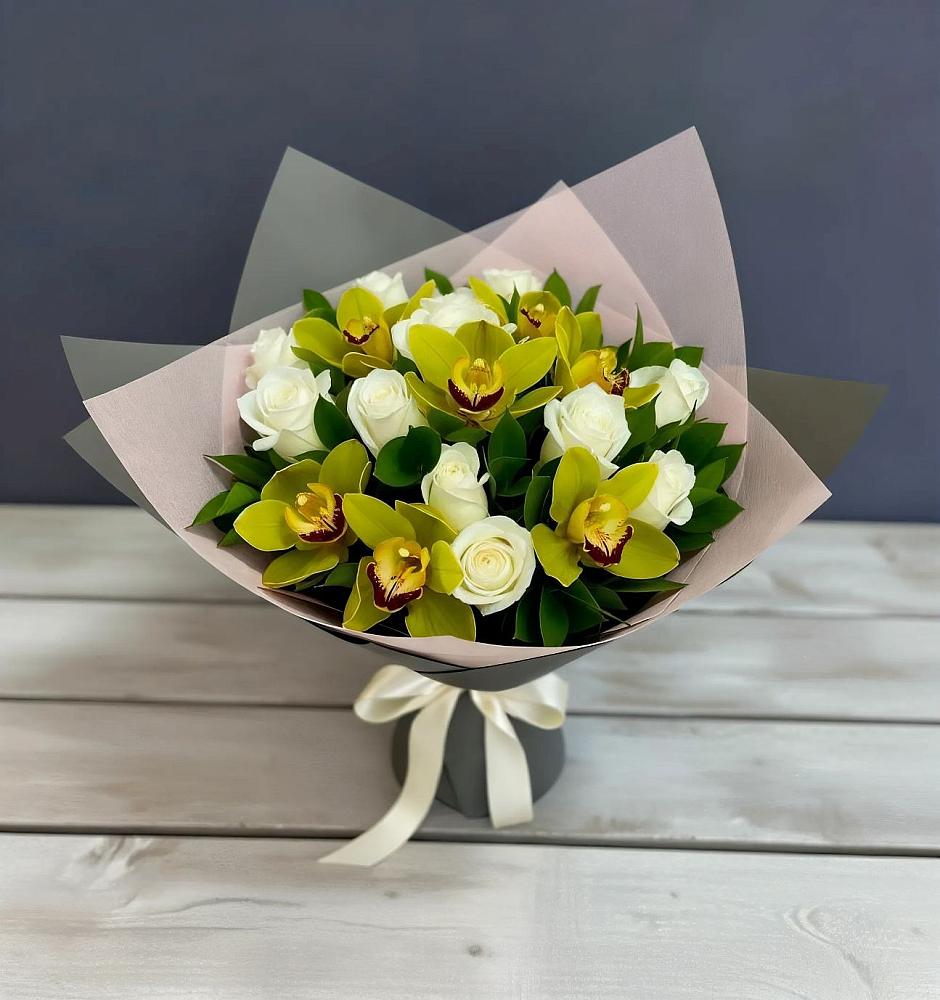 Букет цветов из: Орхидеи и Розы в Нижний Кисляй