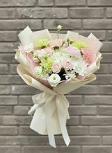 Букет цветов из:  Гвоздики, Розы, Лизиантусы и Хризантемы #REPLACE_PRED# Нижний Кисляй