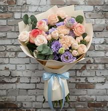 Букет цветов из:  Розы, Лизиантусы и Гвоздики #REPLACE_PRED# Нижний Кисляй