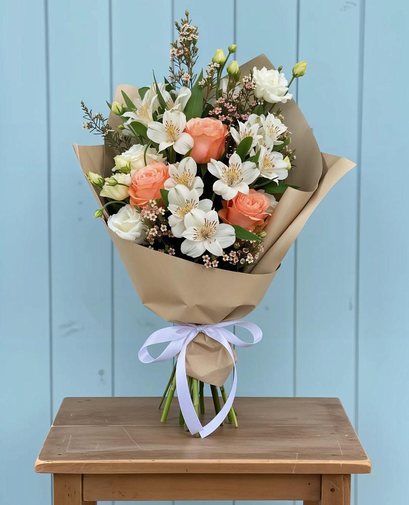 Букет цветов из: Альстромерии, Лизиантусы, Розы и Хризантемы в Нижний Кисляй